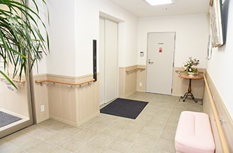 1階エレベーターホール
